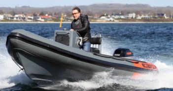 Zero emission coach boat debuts