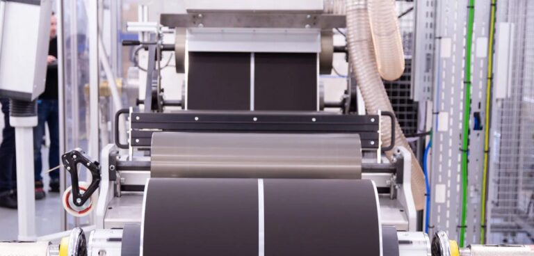 JV to develop fast-charging graphene batteries