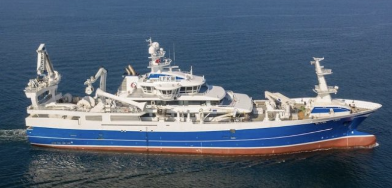 Cemre Shipyard delivers hybrid fishing vessel