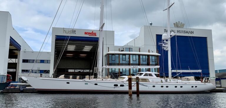 Pioneering 1990s yacht relaunched with hybrid propulsion
