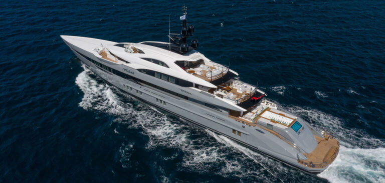 Rolls-Royce to offer hybrid yacht propulsion systems