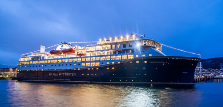 Hybrid passenger vessel undertakes first voyage