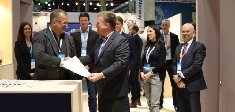 Oldendorff Carriers and Yara Marine sign agreement for installation of scrubbers