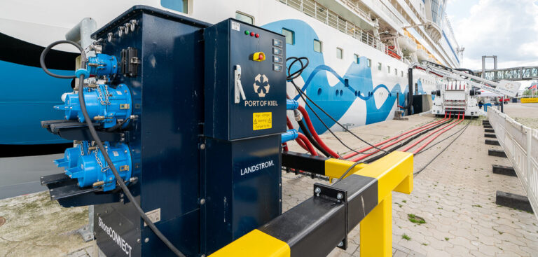 Siemens to build shore power connections in Kiel