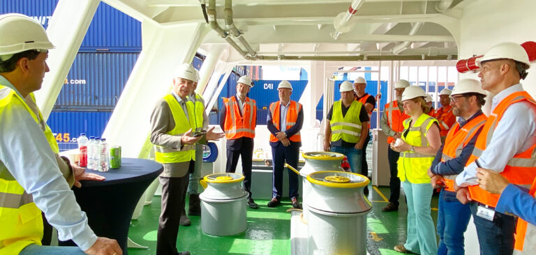 Rotterdam Shortsea Terminals and Samskip launch Green Shore Power initiative