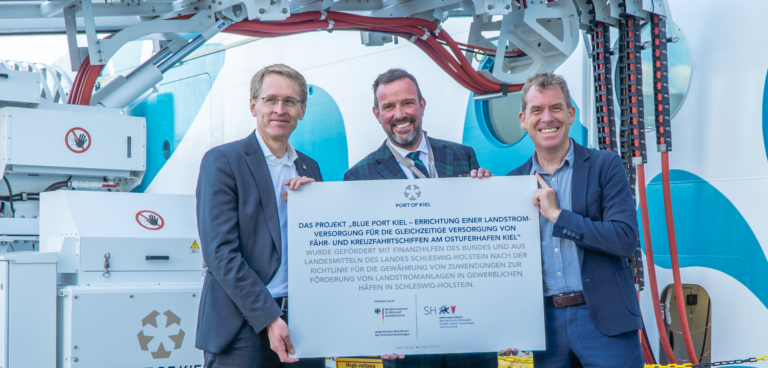 Ostuferhafen ferry terminal opens shore power system