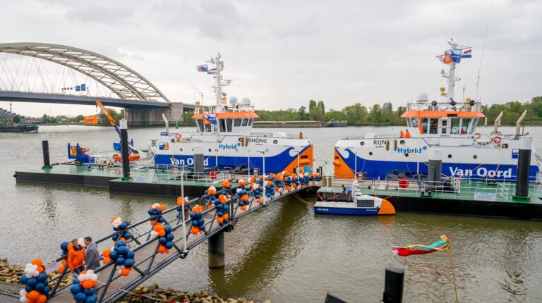 Van Oord christens two hybrid water-injection dredgers Van Oord christens two hybrid water-injection dredgers.
