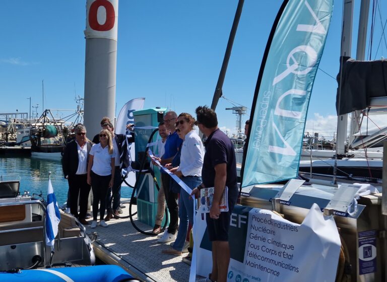 The Brittany port of Saint-Cast has joined the Aqua SuperPower network with the installation of an Aqua 75 DC marine fast charge station