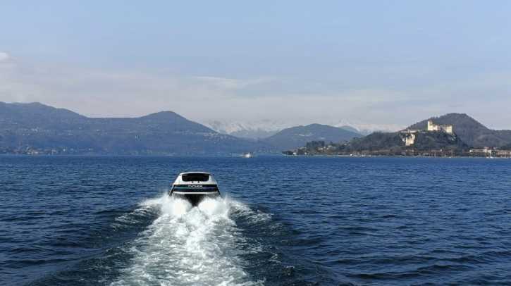 CASE STUDY: Centrostiledesign’s electric foiling craft Find out more about a stylish new foiling craft that represents a fusion of maritime, automotive and aviation expertise and, its designers claim, offers sportscar performance on the water.