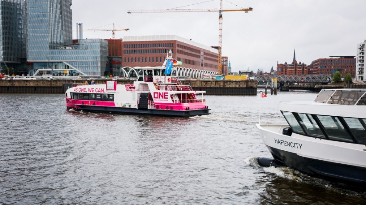 Hadag christens first of three hybrid ferries at the Port of Hamburg First of three hybrid ferries christened by Hadag at the Port of Hamburg