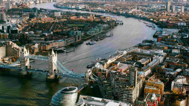 Electric Thames project secures government funding The UK Government’s Strategic Innovation Fund (SIF) has awarded funding to the Electric Thames project, which is intended to decarbonize the River Thames and bolster London’s energy network.