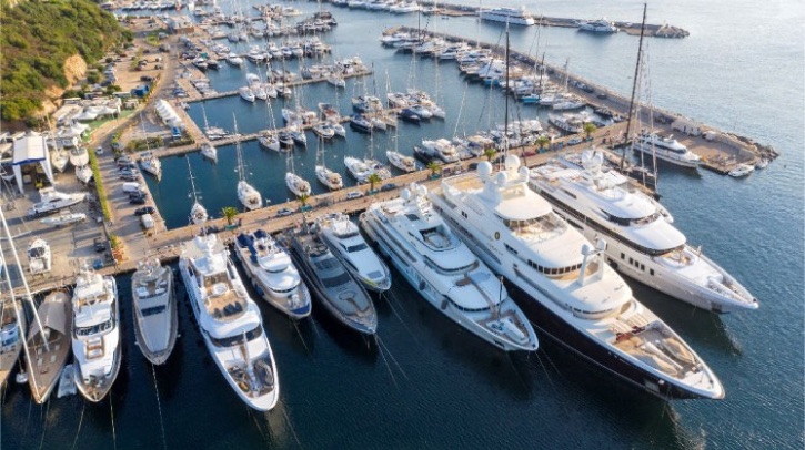 IGY Marinas and Aqua superPower launch Sardinia’s first electric marine charger International marina network IGY Marinas has partnered with Aqua superPower to bring electric marine charging to Sardinia for the first time. The partners will install an Aqua 75 marine fast charger at IGY Portisco Marina.