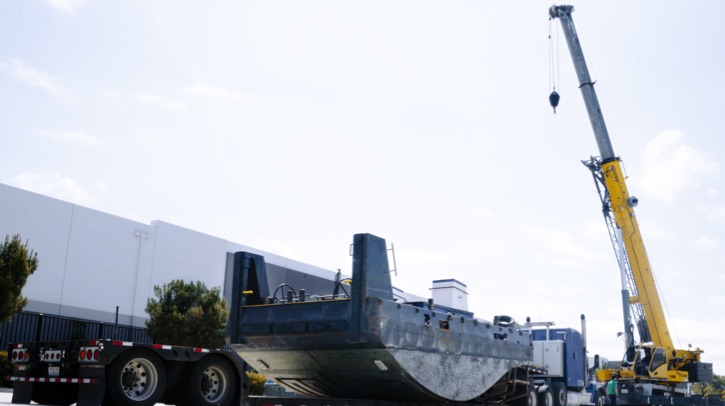 Port of Los Angeles to retrofit and electrify 26ft tugboat In partnership with a West Coast shipyard, Diversified Marine, Arc Boat Company will retrofit and electrify a 26ft tugboat for use in the Port of Los Angeles.