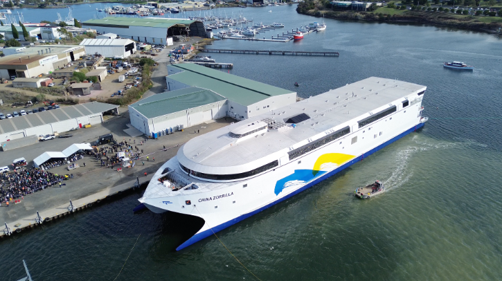World’s largest battery-electric ship launches in Australia Incat has officially launched battery-electric ship Hull 096 from the Incat shipyard in Hobart, Australia.
