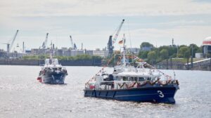 Two hybrid police boats christened at Port of Hamburg