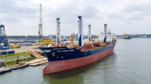 Econowind installs four VentoFoils on M/T Jutlandia Swan
