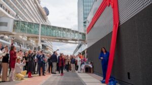 Port of Amsterdam installs shore power for sea cruise ships