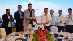 APM Terminals to replace 500 terminal tractors with battery electric models by 2030