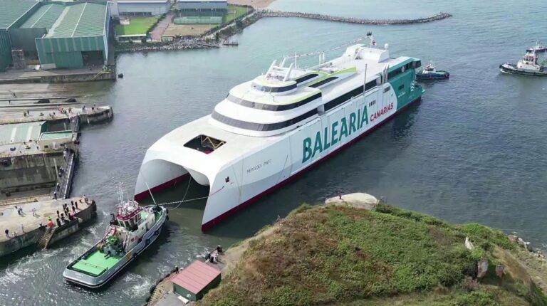 Third Incat Crowther-designed dual-fuel fast ro-pax ferry launched Third Incat Crowther-designed dual-fuel fast ropax ferry launched