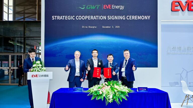 EVE Energy and Green Whale Technology partner to accelerate marine battery deployment Representatives of EVE Energy and Green Whale Technology give the thumbs up at a signing ceremony for a new partnership to accelerate marine battery deployment