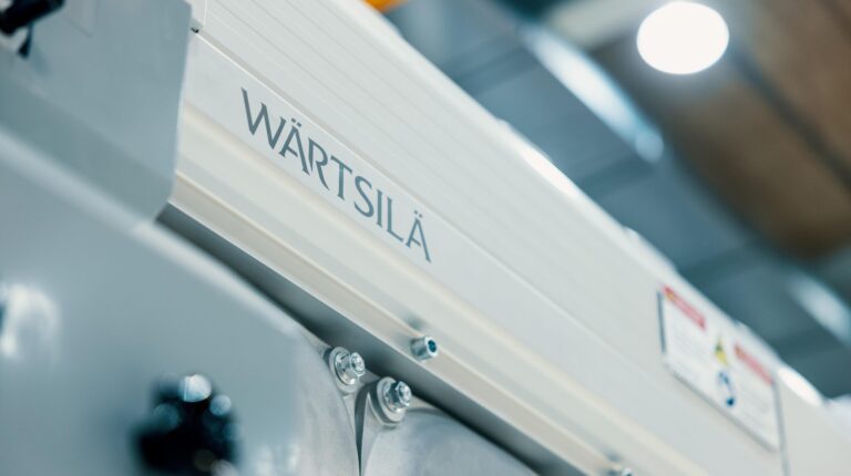Wärtsilä fuel-flexible engines selected for two new pusher tugs in Brazil.